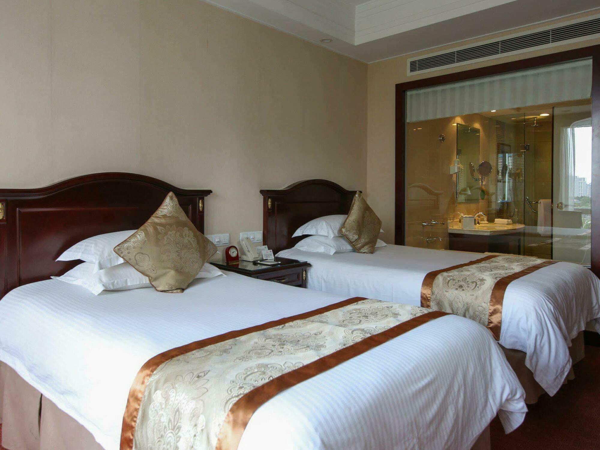 Oriental Riverside Bund View Hotel Shanghai Exterior foto